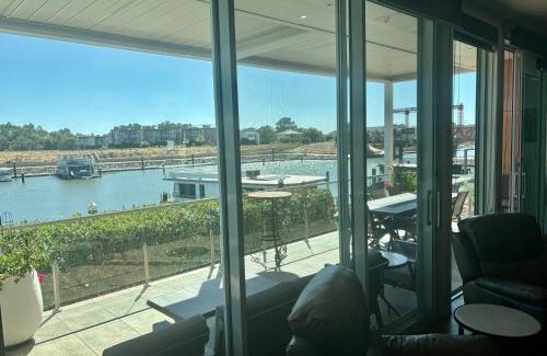 Mildura Villa | Experience Clearview Waters: 4-Star Retreat with Spa & Views