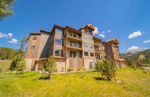 Lakeside Village House | Delightful Clearwater Lofts Bldg 2 - Rated 9.8 with Hot Tub
