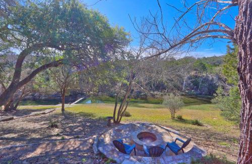 Wimberley House | Cozy Clearwater Log Home - Ideal for Family Getaways