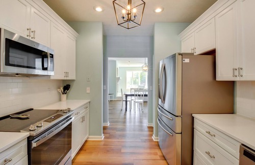 Salem Apartment | Clemson Game Retreat: Lakefront Keowee Key Condo