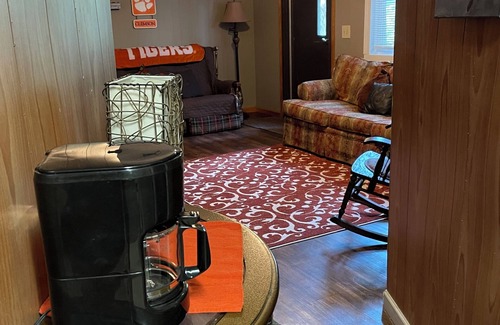 Seneca House | Ideal Clemson Lake Retreat for Game Day and University Events