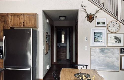 Rexford Cabin | Mountain View Cleveland Cabin with Lake Access & Pet-Friendly