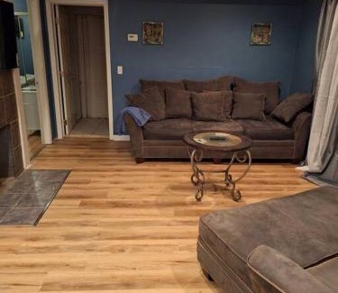 Cleveland Apartment | Cozy Cleveland Height Cabin with Family-Friendly Amenities