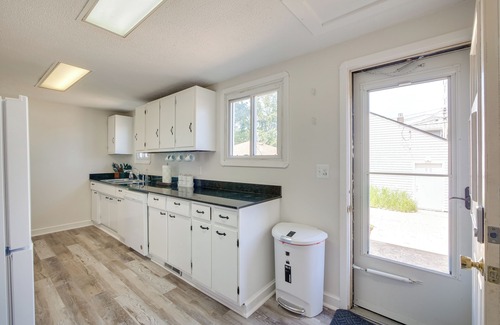 Cleveland Cottage | Pet-Friendly Cleveland Home with Fenced Yard, 10 Mi to City