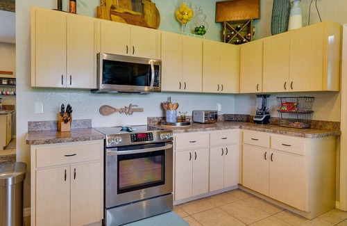 Clewiston House | Experience Clewiston 'Bluegill' Home with Fishing Pond & More