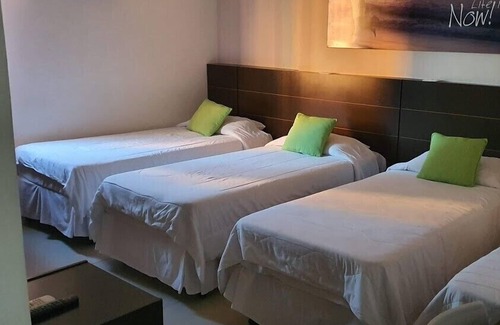 Foz do Iguacu City Centre Hotel | Discover CLH Suítes Foz do Iguaçu with Pool & Spa