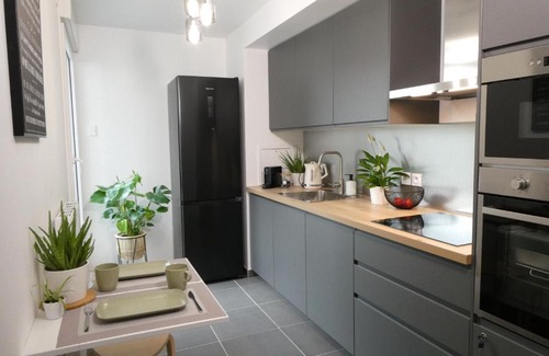Clichy Apartment | Family-Friendly Retreat at Clichy-Levallois Bords de Seine