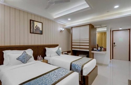 Sindhi Camp Hotel | Discover Click Collection Jaipur: Family-Friendly Comfort