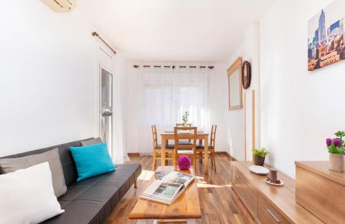 El Port Apartment | Family-Friendly Click&Flat Fira Gran Via with Great Reviews