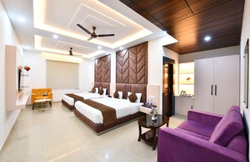 Faizabad Hotel | Discover Comfort at Click Hotel Narayana with Dining & Family Fun