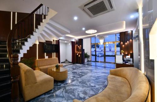Faizabad Hotel | Discover Comfort at Click Hotel Narayana with Dining & Family Fun