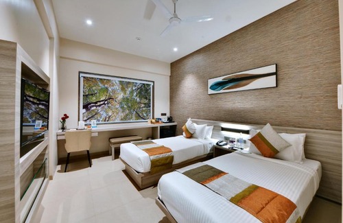 Rau Hotel | Exceptional Click Hotel Pithampur: Family-Friendly Retreat
