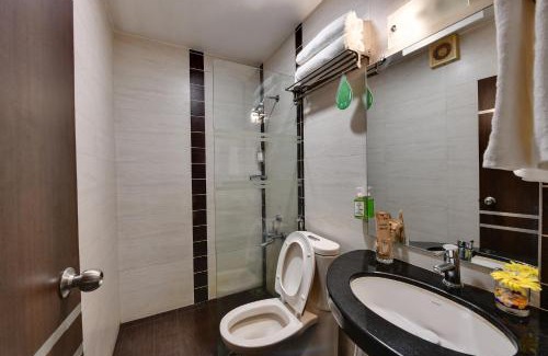 Surat Hotel | Relax at Click Hotel Yuvraj: Spa, Restaurant & Breakfast