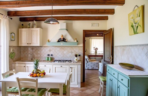 Alghero Villa | Experience Villa Luna in Alghero: Infinity Pool & Gardens