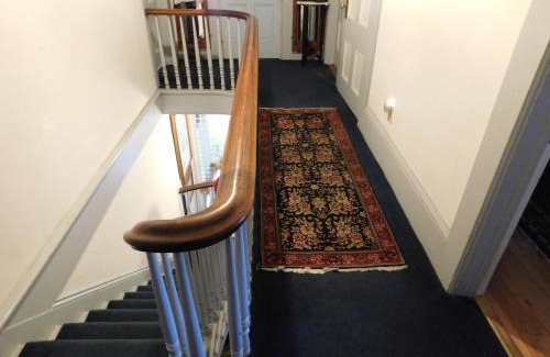 Beach Hill - Beach Flats Hotel | Kid-Friendly Cliff Crest Inn: Guest Rated 8.4/10