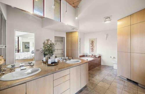 Sedona House | Cliff home with Epic Views in Uptown Sedona