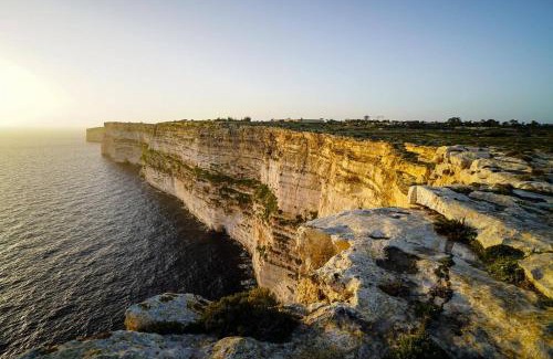 Sannat Apartment | Cozy Cliff Side Apartment Perfect for Families