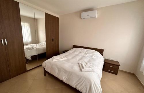 Sannat Apartment | Cozy Cliff Side Apartment Perfect for Families