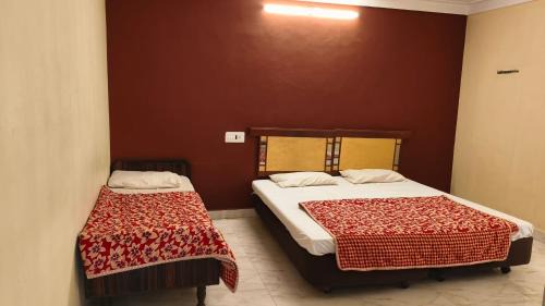 Coimbatore Hotel | Cliff top yellagiri