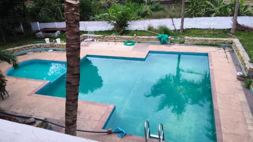 Coimbatore Hotel | Cliff top yellagiri