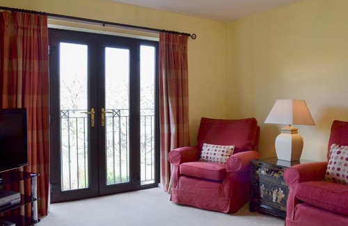 York House | Exceptional Stay at Clifford's View - 4-Star Experience