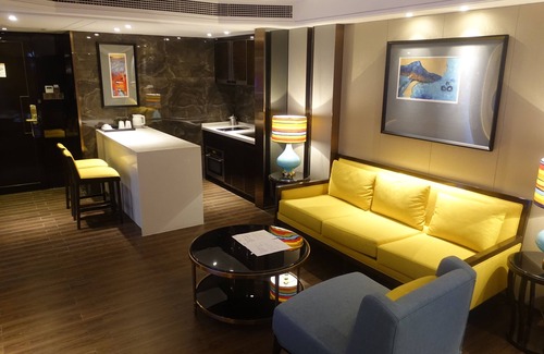 Yuexiu Apartment | Family-Friendly Clifford Suites with Breakfast Included