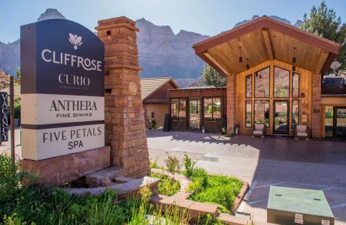 Zion National Park South Entrance Hotel | Relaxing Oceanfront Retreat at Cliffrose Springdale Hotel