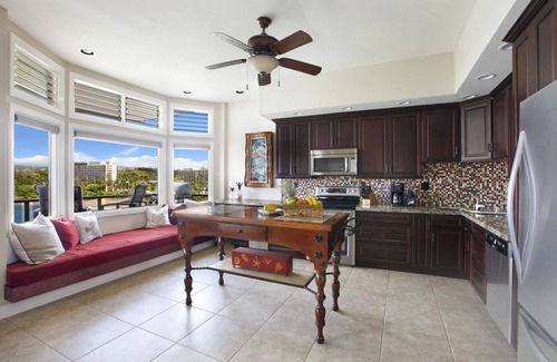 Lihue House | Exclusive Kauai Retreat Overlooking Kalapaki Bay
