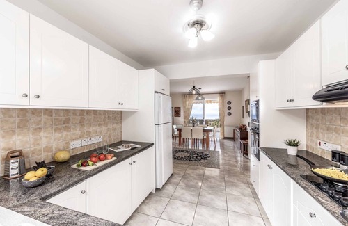 Tala Villa | Cliffside Villa - Ideal Three Bedroom Retreat with Pool