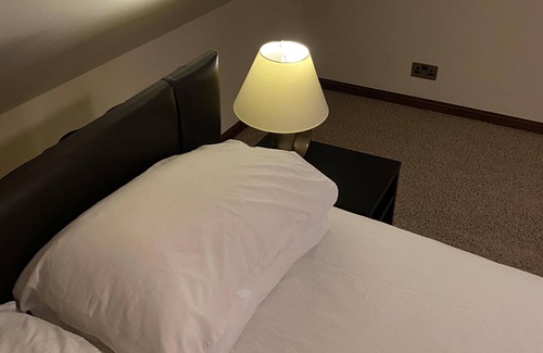 Hove House | Cozy Clifton House Brighton with Breakfast & Family-Friendly Perks