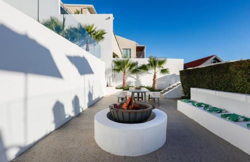 Clifton Apartment | Oceanfront Bliss at Clifton YOLO Spaces - Sea View Apartments
