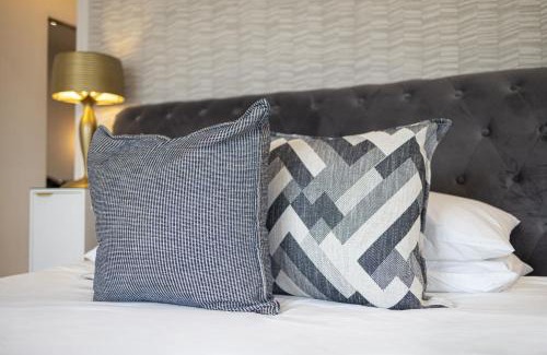 Clifton Villa | Experience Clifton YOLO Spaces - Boutique Oceanfront Apartments