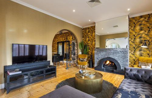 Clifton Villa | Experience Clifton YOLO Spaces - Boutique Oceanfront Apartments