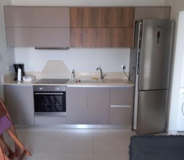 Kamari Apartment | Discover Climbers' Nest: Guest Rated 9.8, Oceanfront Bliss