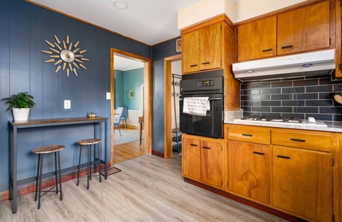 Clintonville House | Clintonville Classic: Family-Friendly Stay Near OSU & Short North