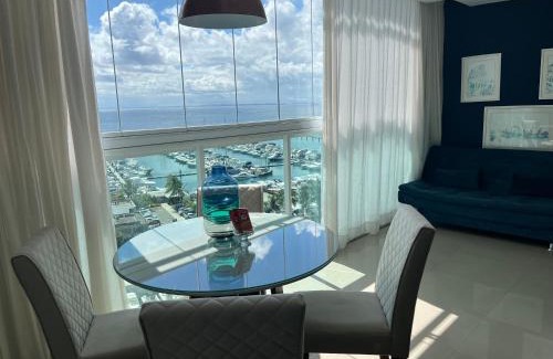 Dois de Julho Apartment | Oceanfront Cloc Marina Vista Mar with Spa & Pool Amenities