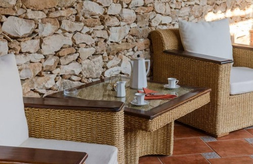 Alcanar House | Discover the Cozy Cloister IT: Pet-Friendly Oasis in Ebro Delta