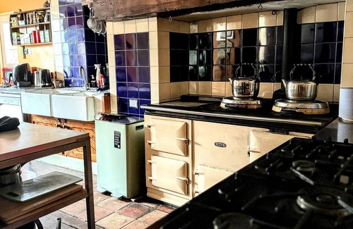 Aughrim Villa | Clone Country House: Heritage 9 BR Villa with Scenic Garden