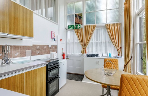 Lynmouth Cottage | Pet-Friendly Clooneavin Apartment with Oceanfront Views
