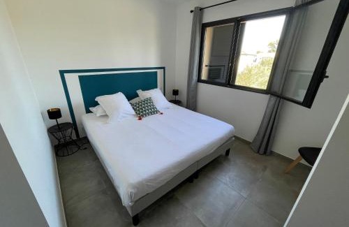 Lucciana House | Elegant CLOS ARIA NOVA: Rated 10/10 with Hot Tub & Breakfast