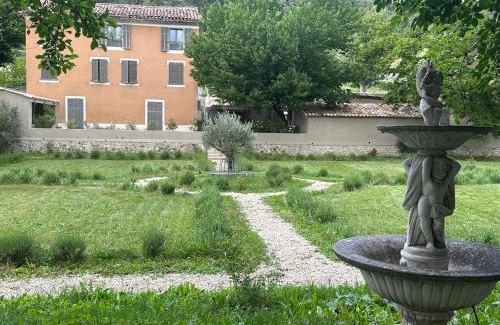 Riez Apartment | Explore Clos Augusta 1: Pet & Child-Friendly Retreat