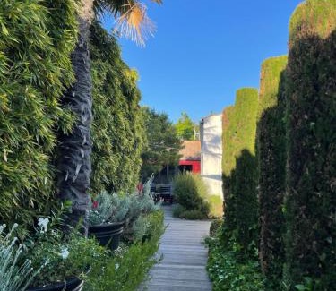 Saint-Georges-d'Oleron Villa | Unforgettable Oceanfront Retreat at Clos Azyadé - 10/10 Rated