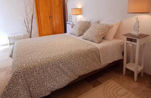 Terraube House | Relax at Chambre Oléa: Oceanfront Oasis with a Perfect Score