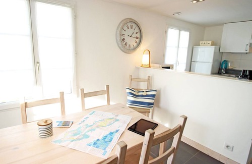 La Flotte House | Guest Rated: 9.8 at Clos des Flots, La Flotte - Oceanfront Retreat