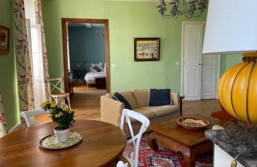 Mirepoix Bed & Breakfast | Pet-Friendly Getaway at Clos des Oliviers - Rated 9.5/10