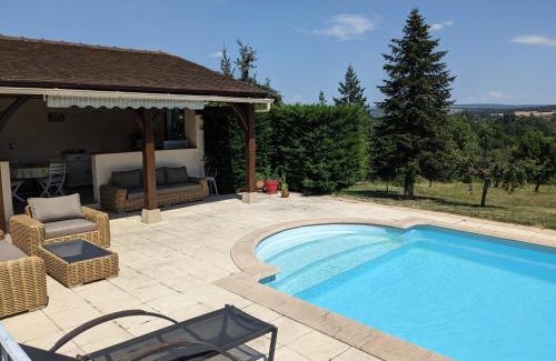 Savigny-sur-Grosne House | Relax at Clos du Château: House with Private Pool & Views