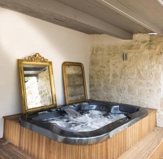 Prignac-et-Marcamps House | Discover Clos Marcamps - Teritoria: Oceanfront & Pet Friendly