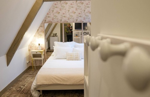 Jardin des plantes House | Relax at Le Clos Saint-Martin: Spa & Family-Friendly Retreat