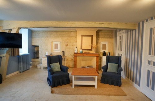 Jardin des plantes House | Relax at Le Clos Saint-Martin: Spa & Family-Friendly Retreat