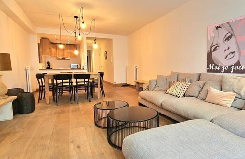 Knokke Apartment | Cozy Family Retreat Near the Sea with Essential Amenities